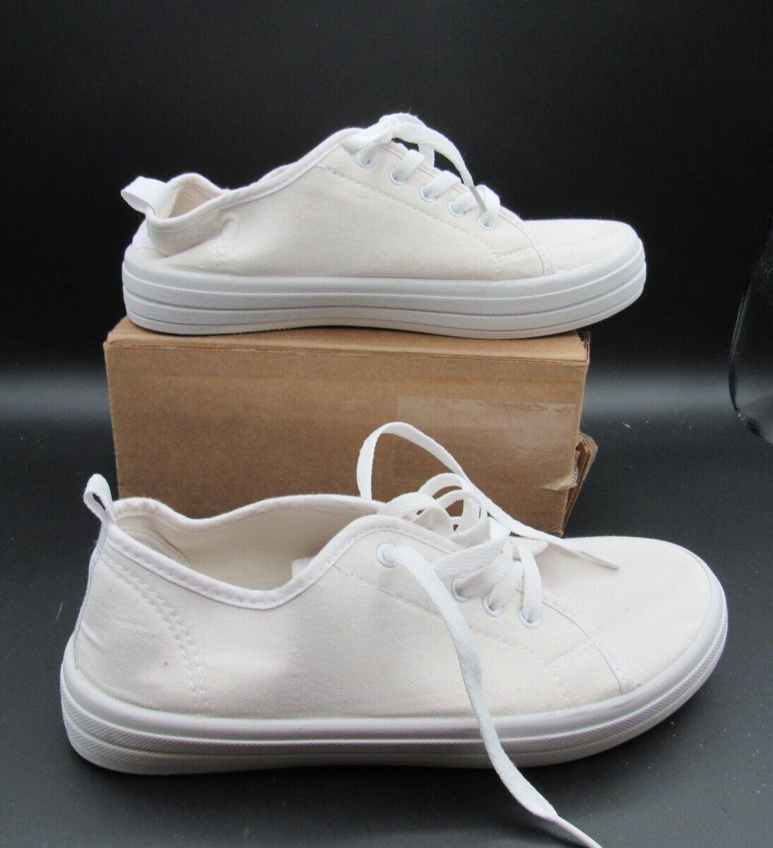 SAOLA Scarpa da tennis casual bianca Sole Mates donna taglia 9 drag