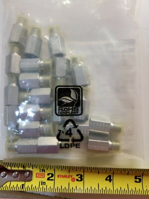 20) Parker 1/8'' BSPT Male x NPT Female Threaded Pipe Adapter Steel 1/8X1/8F3HGS