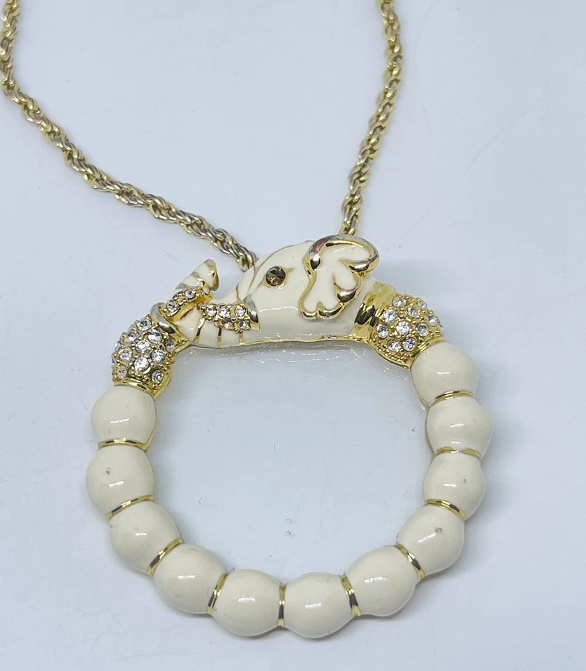 Collar vintage con lupa elefante blanco chapado en oro Kenneth Jay Lane Foto 4 de 4