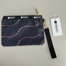 Lesportsac Pattern Medium 1zipper Wristlet Pouch NWT
