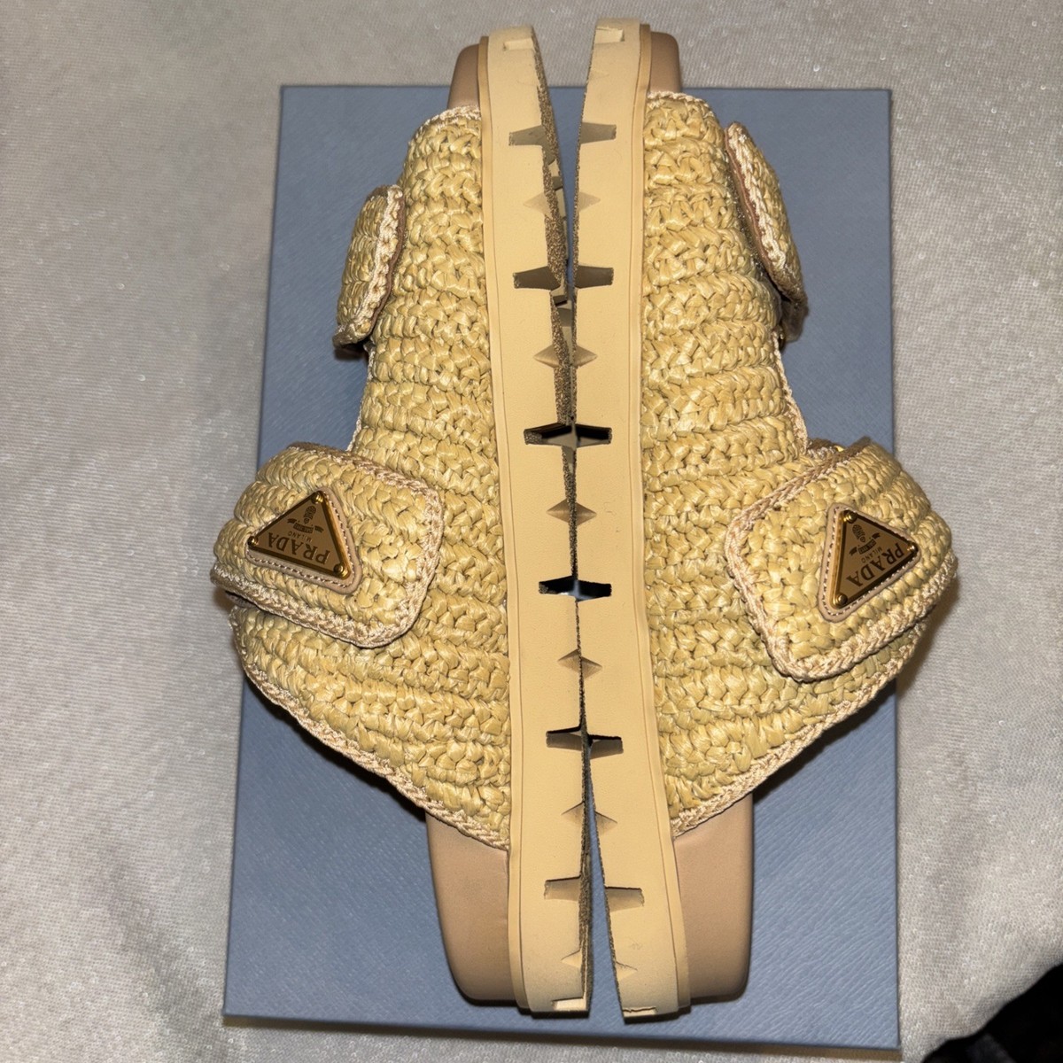Authentic Prada Fussbett Raffia Double Band Slide Sandal Natural