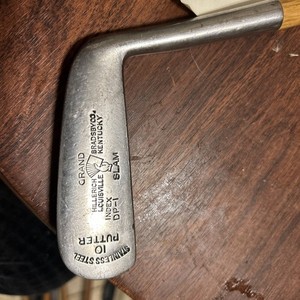 Lot Detail - 1918 Hillerich & Bradsby Par XL Putter with Cork Grip