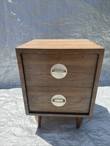 Vintage Mid Century Modern Atomic 2-Drawer Chest Nightstand End Table