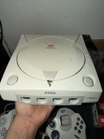 Sega Dreamcast HKT-3020 Console - White - With 2 Controllers - Tested working