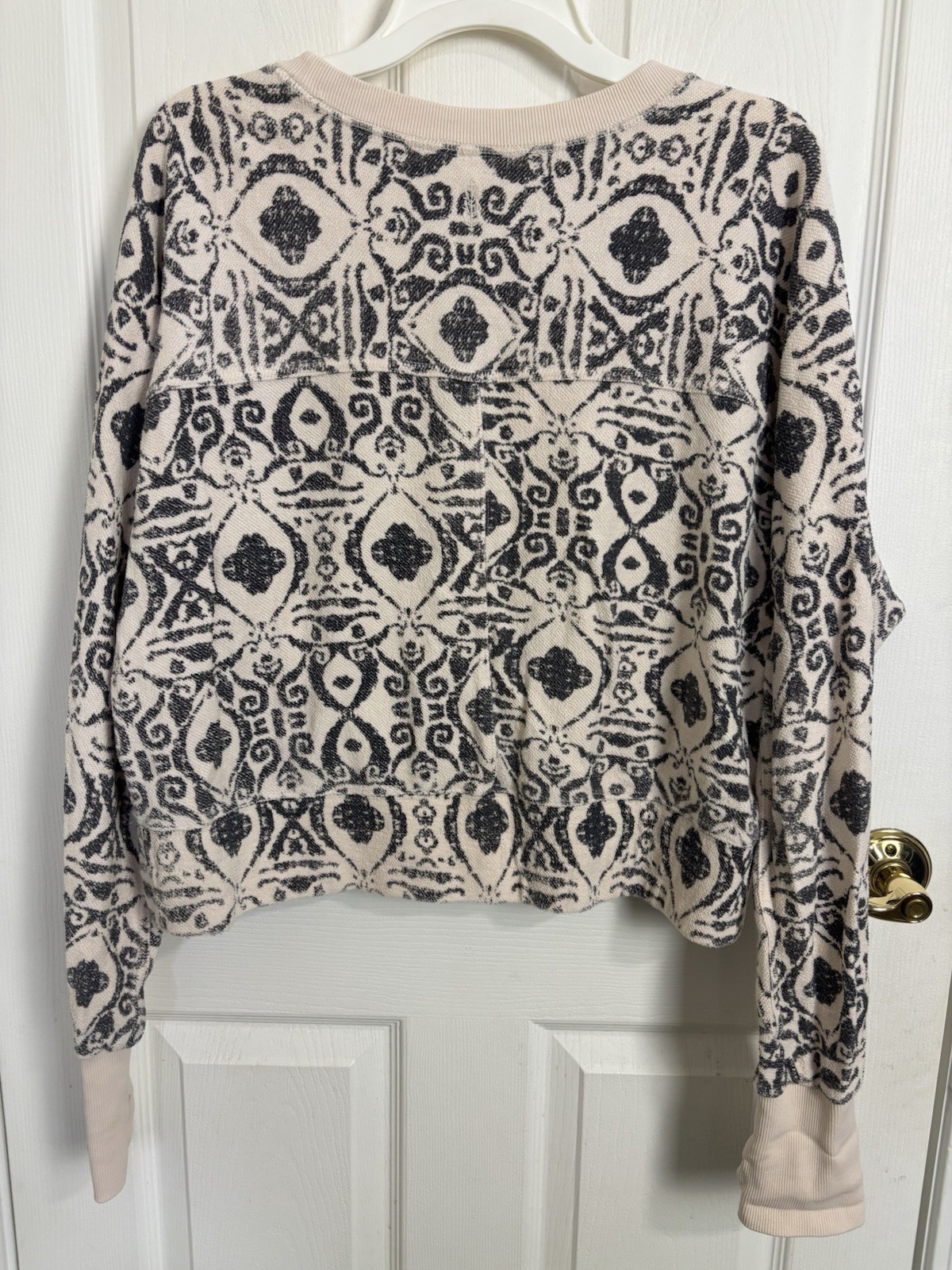 FP Movement  Geometric Cropped Pullover Pockets T… - image 2