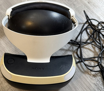 Sony PlayStation VR PSVR Headset 120 Hz USB Built-In Headphones White/Black