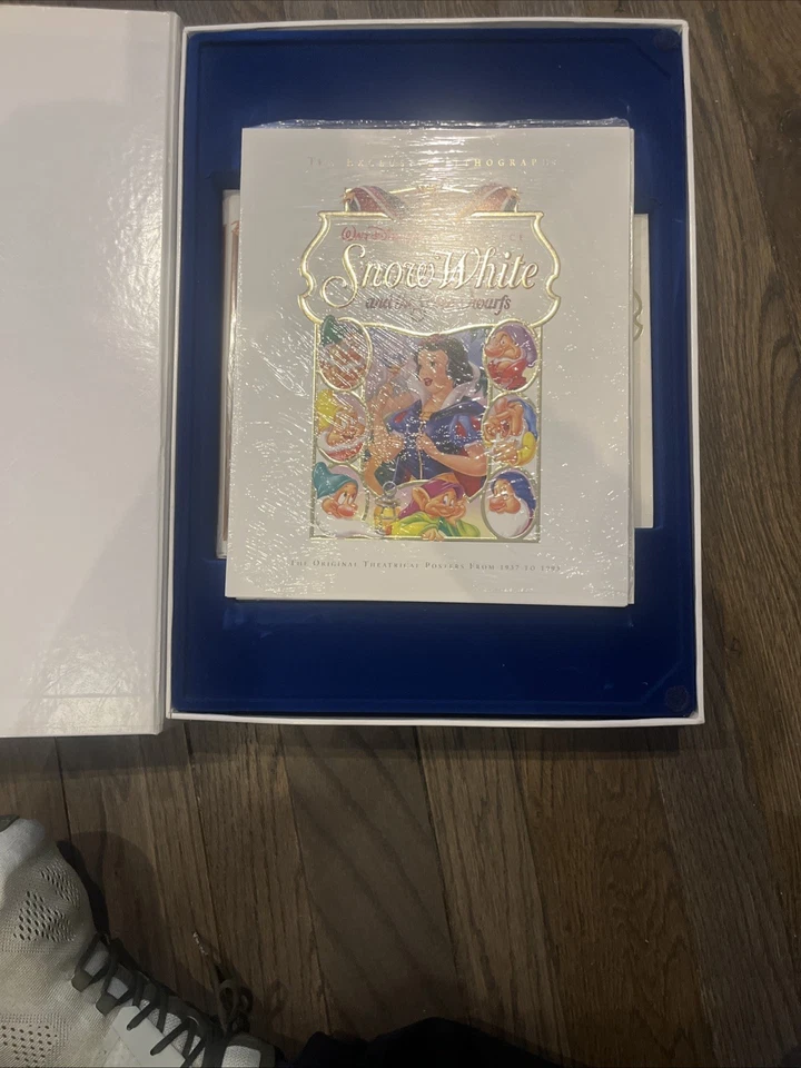 Disney Snow White Deluxe Collector’s VHS Box Set 1994 Complete Excellent - Image 2 of 4