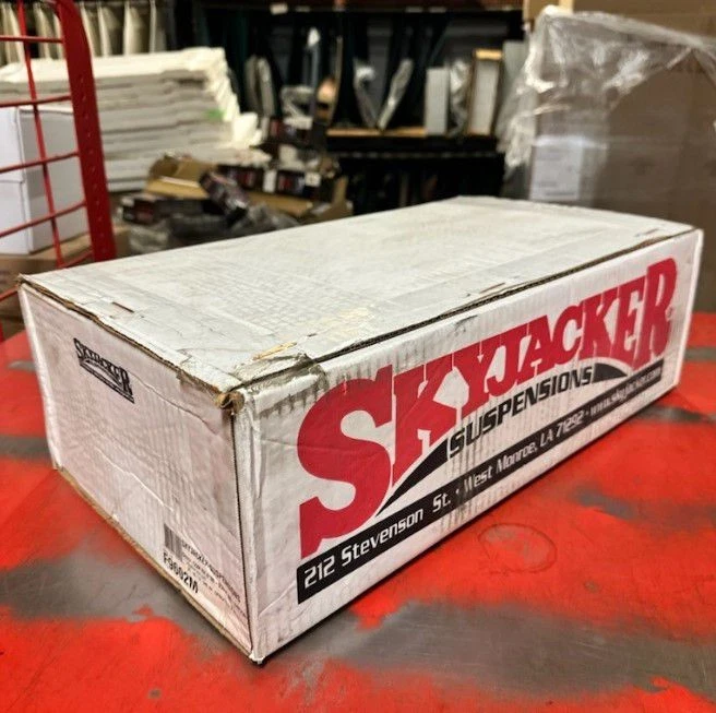 Caja de componentes Skyjacker F9602M para elevación #FE60MK 6" para 00-04 F-250 F350 SD 4x4 Foto 3 de 4