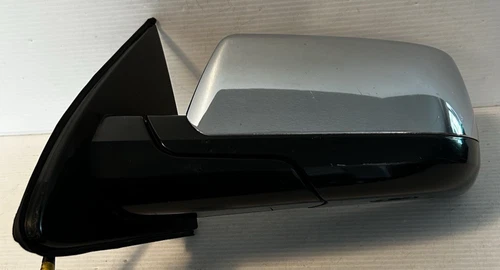 2015 - 2020 GMC Yukon Driver Blind Spot Auto Dim Chrome Signal Mirror OEM 1621