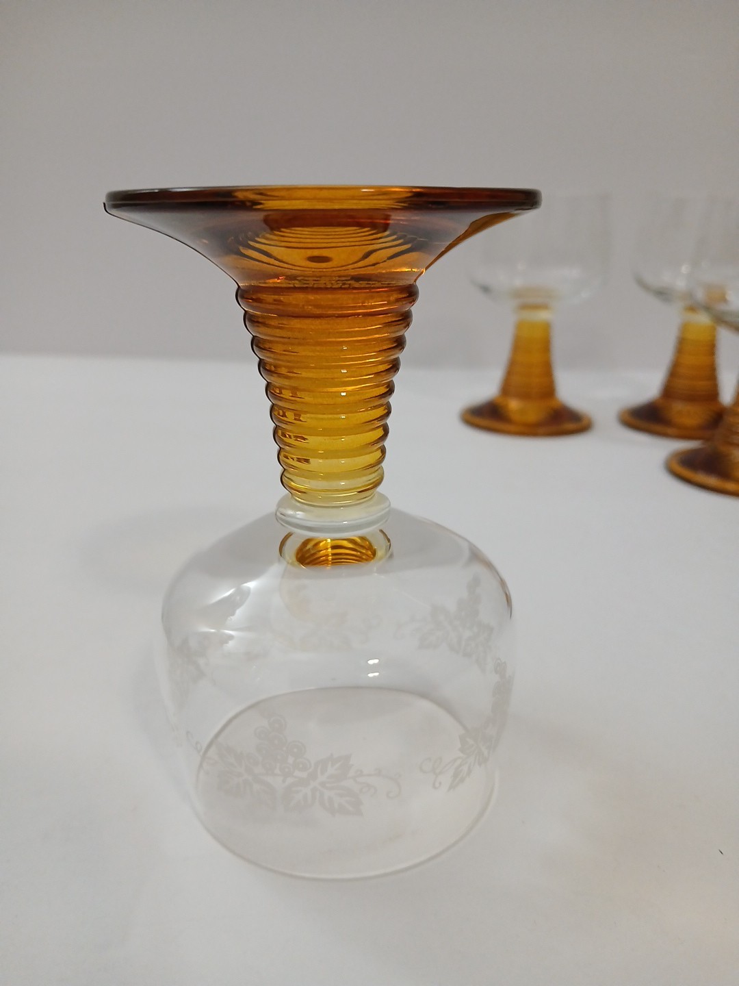 Schott Zwiesel Amber Beehive Stem Etched Grape Leaf Cordial Glasses Lot of 4