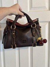 Dooney and Bourke Mini Borsa Fiorentina in Marrone Tmoro Nuova con etichette