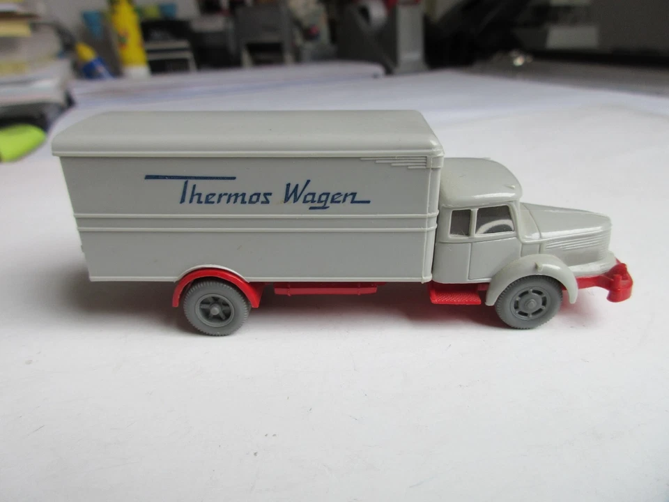 Wiking1: 87 Krupp Titan Suitcase Truck Thermos Car (WM, Indicator, Agate Gray) - Image 4 of 4