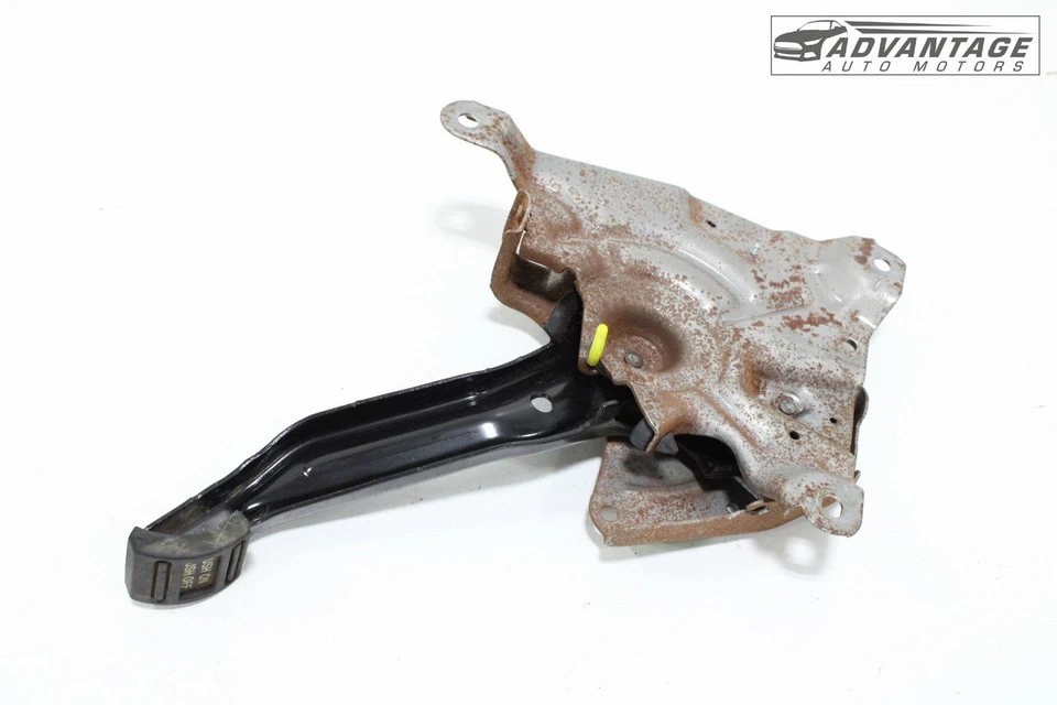 2015-2019 CHEVROLET SILVERADO 2500 HD EMERGENCY PARKING BRAKE CONTROL PEDAL OEM - Image 4 of 4