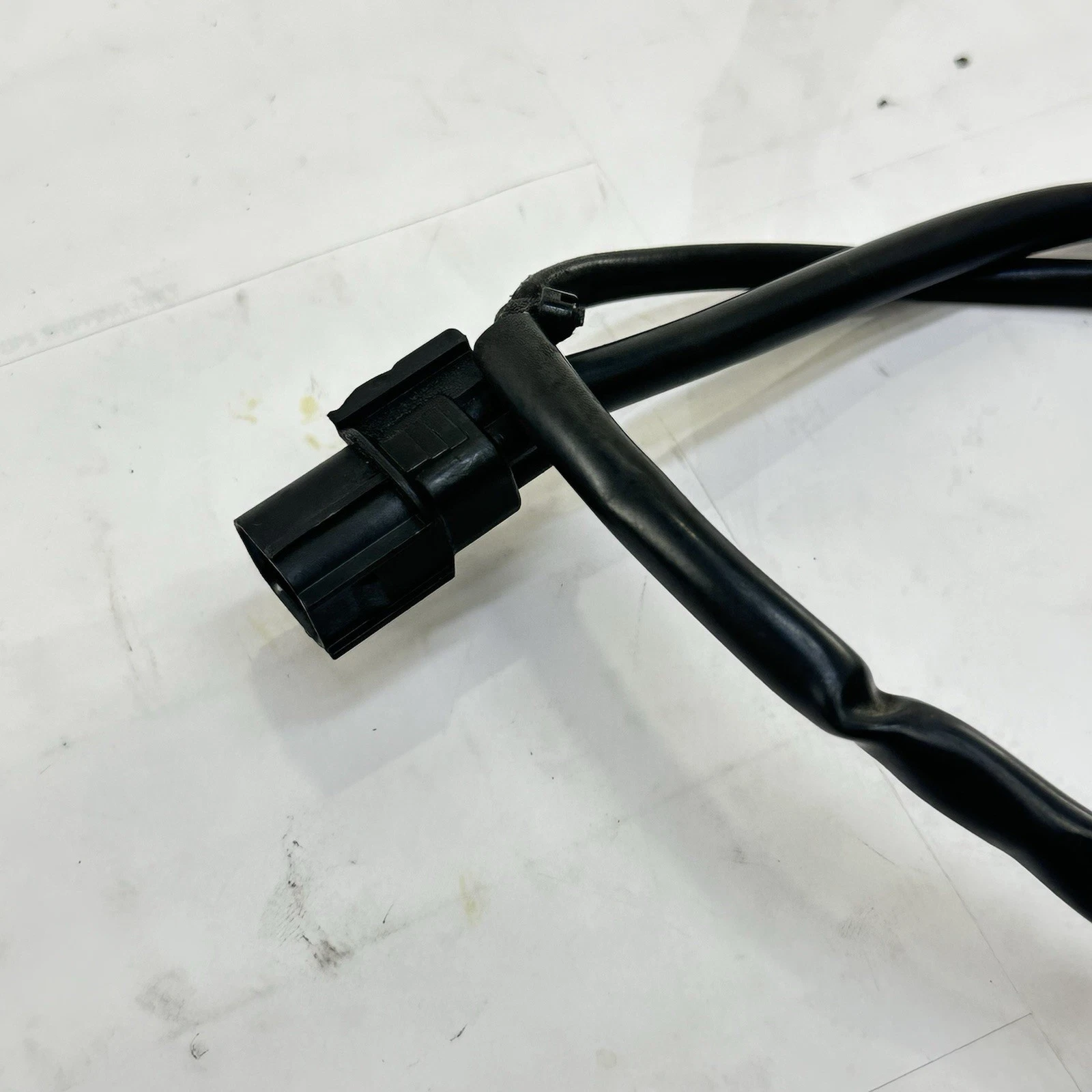2017 - 2019 HONDA CBR1000RR OXYGEN O2 SENSOR EXHAUST LAMBDA WIRE SWITCH STOCK