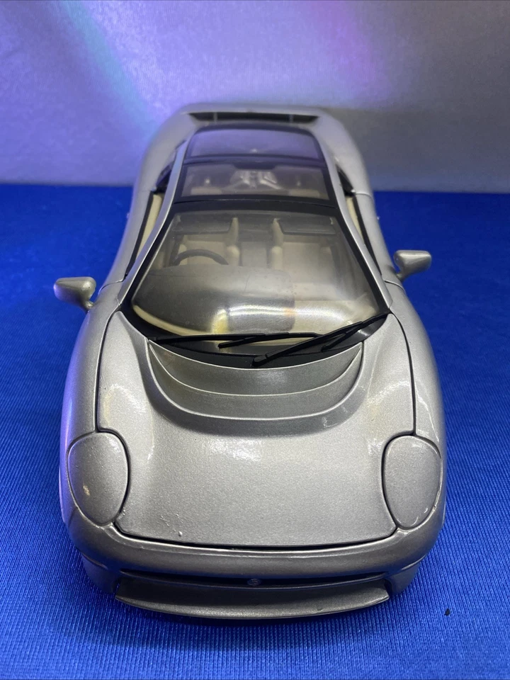COCHE LOVELY HOT WHEELS 1:18 JAGUAR XJ220 MAISTO - Imagen 2 de 4