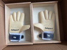 Boxed & Signed Goalkeeper Gloves ( Alan Rough & Alan Combe)