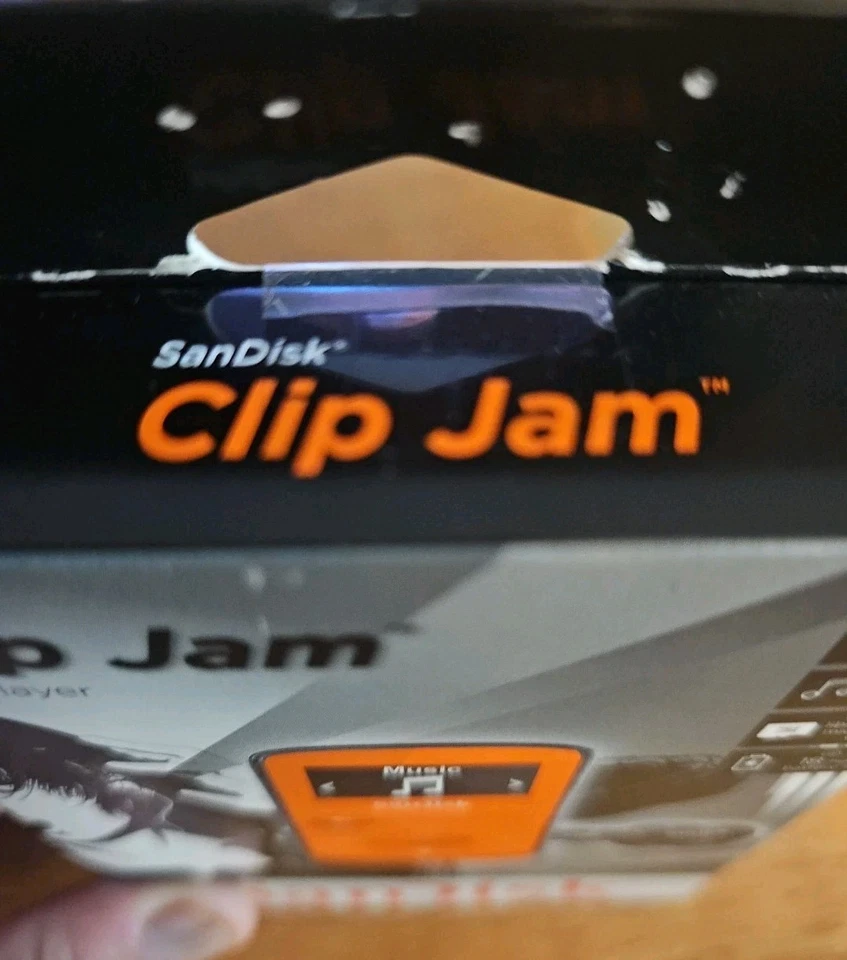 SanDisk OrangeSansa Clip Jam 8GB MP3 Player + FM Radio (Brand new,unopened) - Image 3 of 4