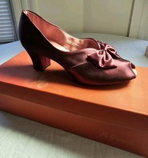 Vintage 1930s NOS Wanamaker Burgundy Satin Comfy House Slippers