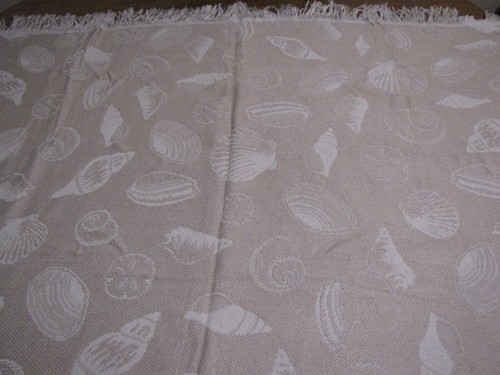 TENCEL LYOCELL SEASHELL LIGHTWEIGHT THROW BLANKET 62'' X 46'' - Picture 5 of 5