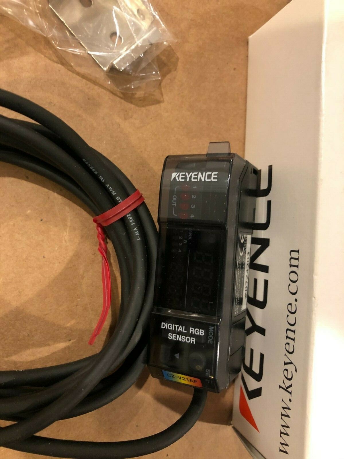 Keyence Rgb Sensor New Keyence CZ-V21AP RGB Digital Fiber Optic Amplifier Sensor | eBay