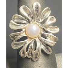 HAGIT GORALI ISRAEL 925 STERLING SILVER AND PEARL FLOWER RING SIZE 5.75 - 6 SKY
