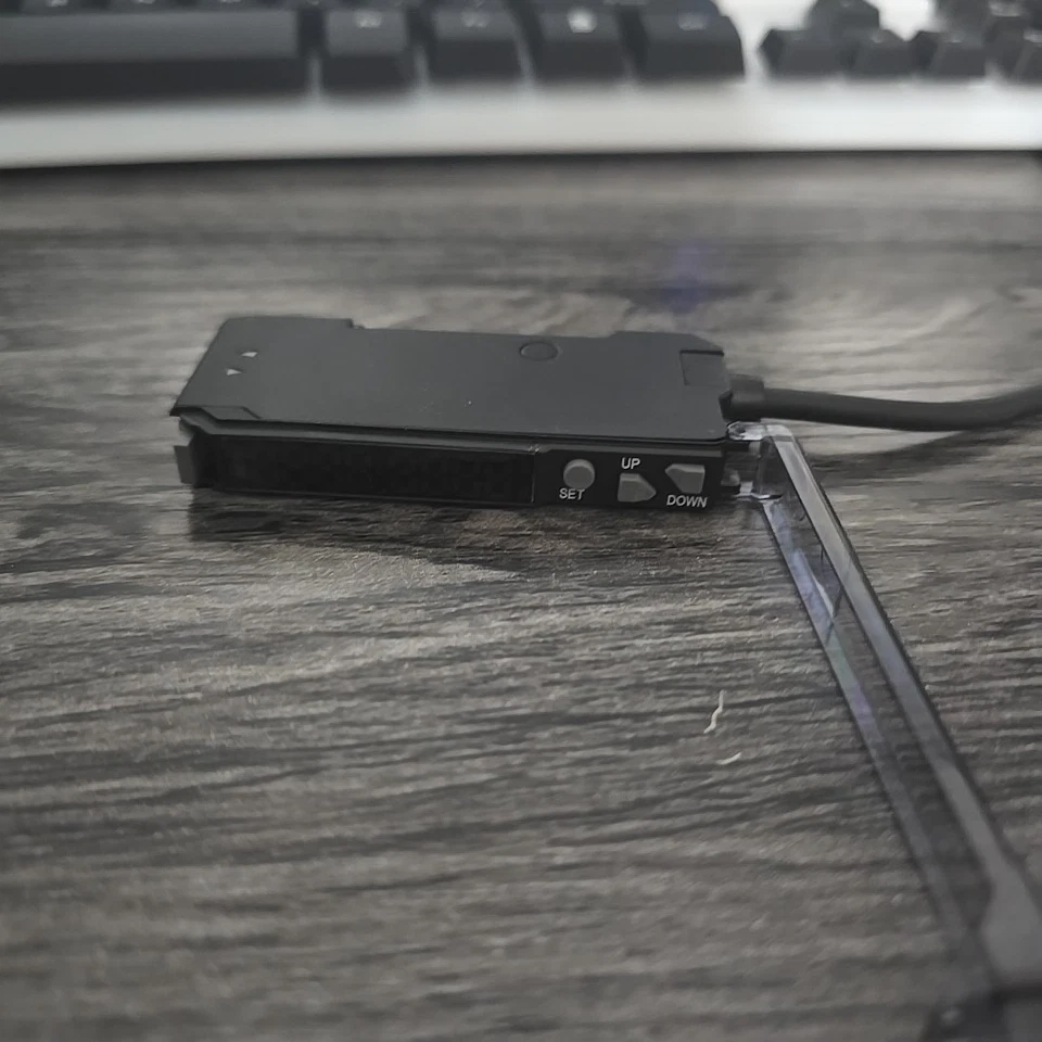 Allen-Bradley 45DFA-L2LBT1-F4 Fiber Optic Amplifier - Used Excellent Condition - Image 2 of 4