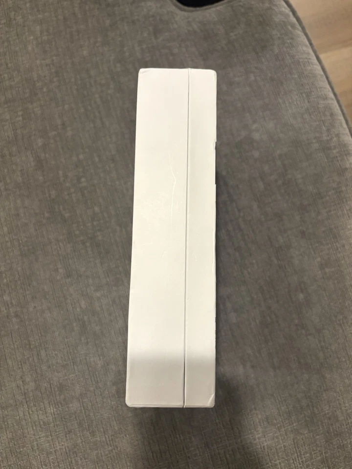 Barnes & Noble Nook HD+ E-Reader Tablet 7” Wifi 16GB - Image 2 of 4