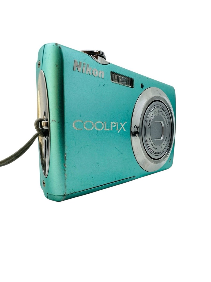 Nikon COOLPIX S220 10.0MP Digital Camera Aqua Green (PARTS/REPAIR