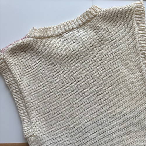 Vintage 80s Radishes & Roses Wool Blend Knit Sweater Vest Women Small Pastel Art - Picture 8 of 9