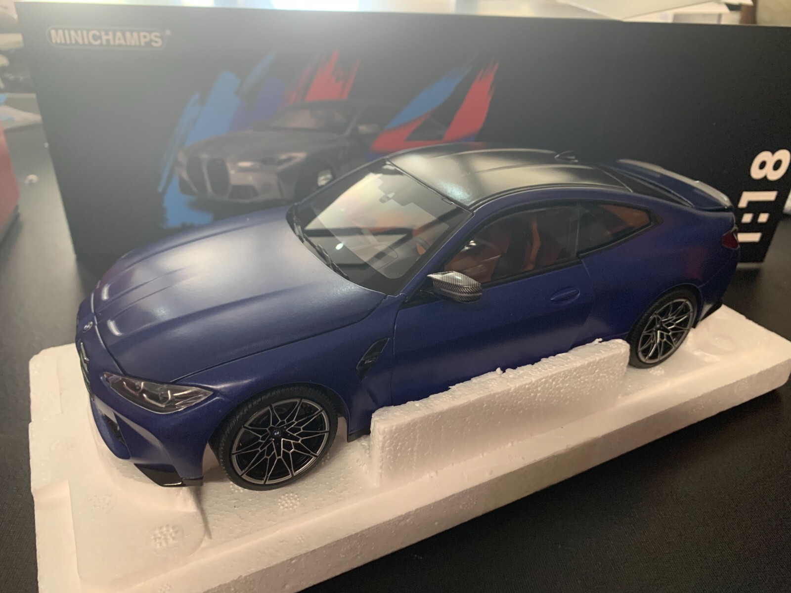 BMW M4 2020 Minichamps 1/18, voiture de collection en métal bleu nuit