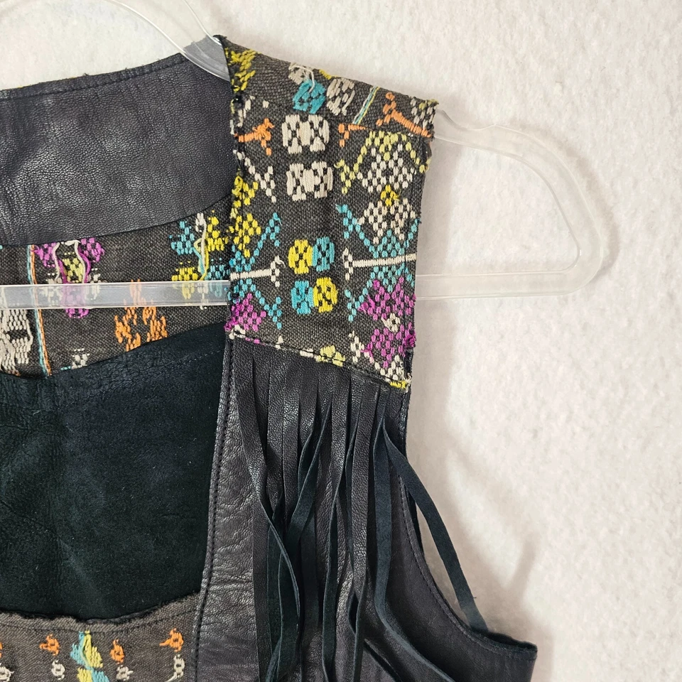 Leather Fringed Vest Ikat Ethnic Pattern Size Small Artisan Handmade Black Boho - Image 4 of 4