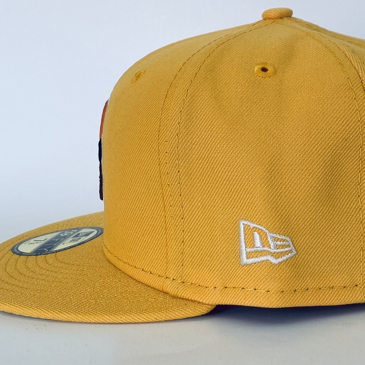Atlanta Braves Butterflies New Era 1995 World Series On  display picture 2