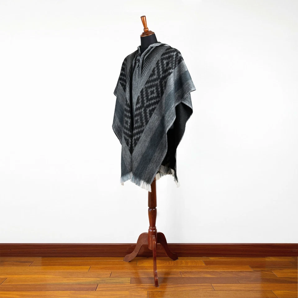 Lightweight BABY ALPACA Wool Hooded Poncho Pullover UNISEX Handmade in Ecuador - Image 4 of 4