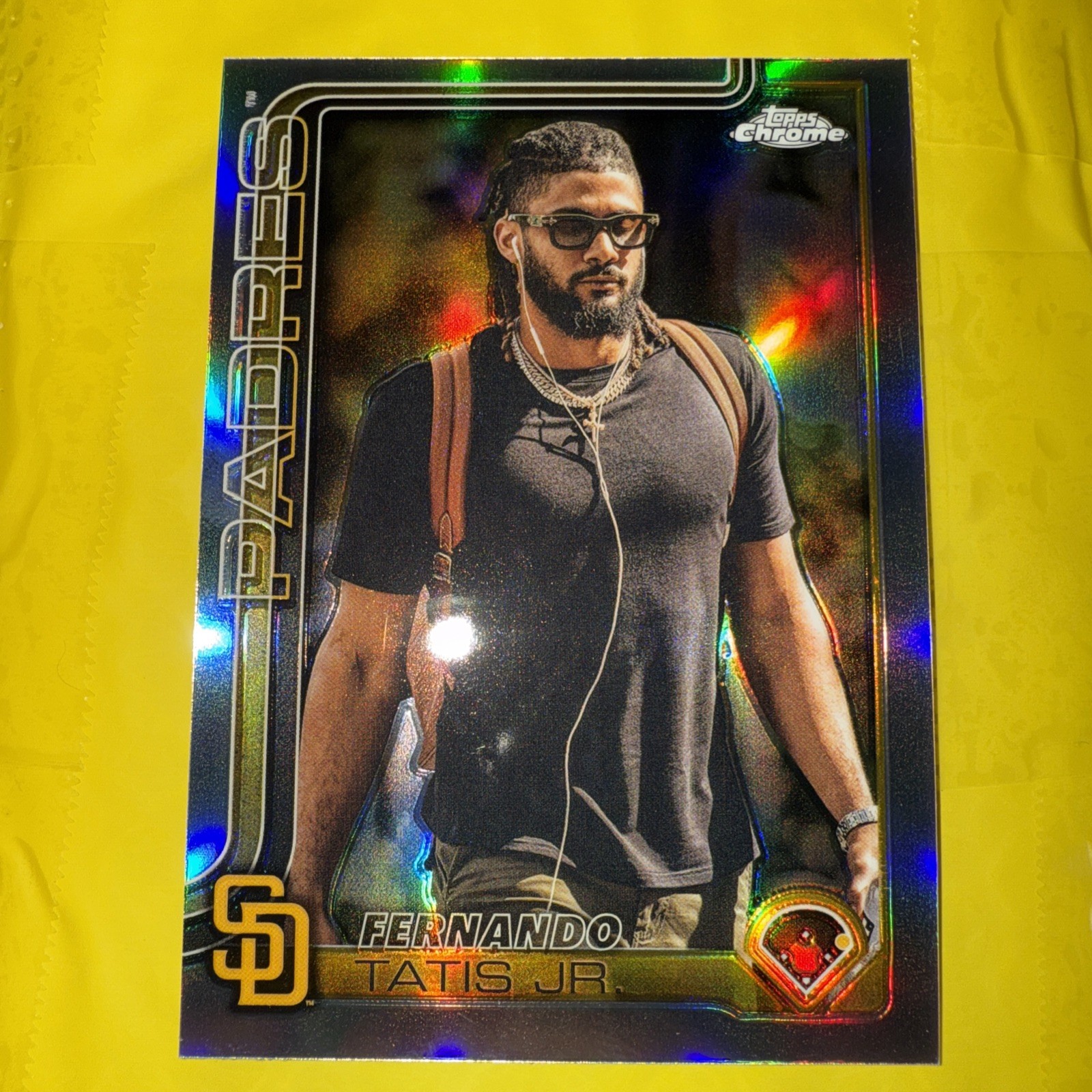 2025 Topps Chrome #159, Fernando Tatis Jr Image Variation SP Refractor Padres