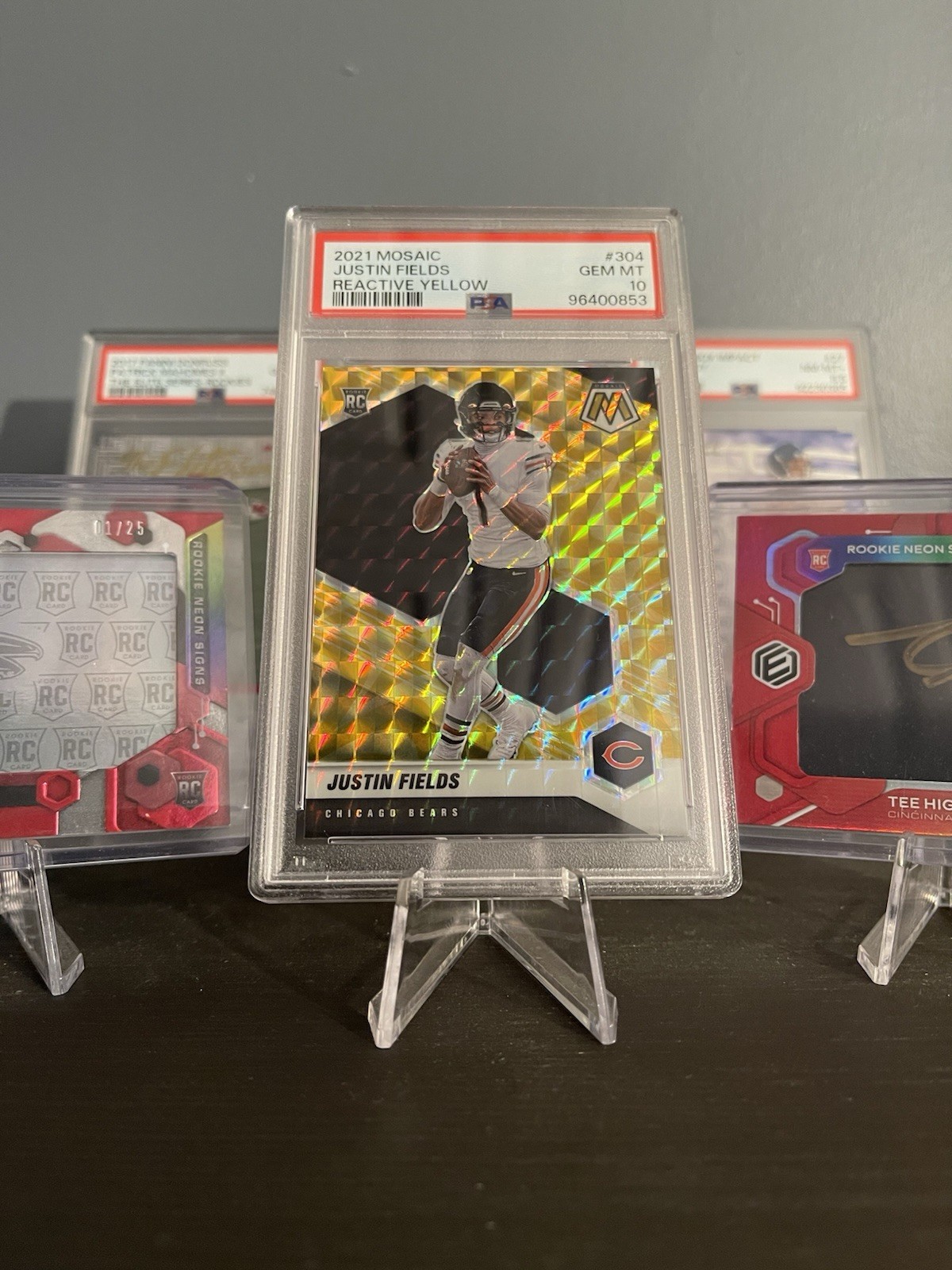 2021 Panini Mosaic Justin Fields #304 Reactive Yellow Prizm (RC) PSA 10 GM 💎!