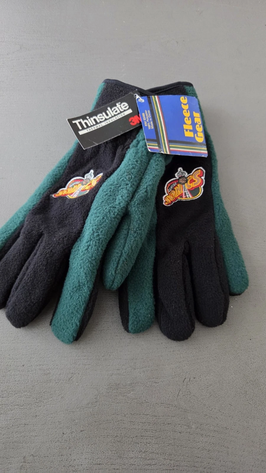 Thinsulate 3M Seattle Sonics Team FLleec NBA Winter Read Snow Ski Hand Gloves Os