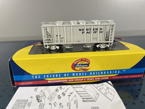 Tolva cubierta escala HO Athearn RTR 94374 Western Pacific PS 2003 WP #11330 | Condition: Used