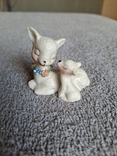 Vintage Mother and Baby Deer Figurine . 4.5cm Made In Taiwan