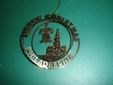 Strawbridge & Clothier Philadelphia Merry Christmas Ornament (N32)