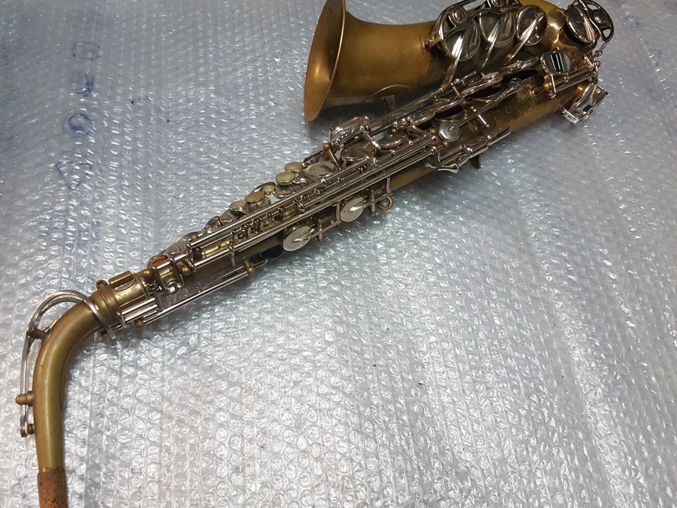 1982 BUESCHER ARISTOCRAT 200 ALT / ALTO SAX / SAXOPHONE made in USA