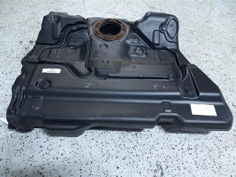 TANQUE DE COMBUSTIBLE PARA CHEVROLET MALIBU 2004-2012 TALLA 40-30-11 Foto 4 de 4