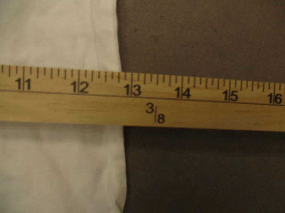 Camiseta ADIDAS PIXAR Talla 7-8 AÑOS Niñas Blanca Estampada Cuello Redondo Manga Corta 987 Foto 3 de 4