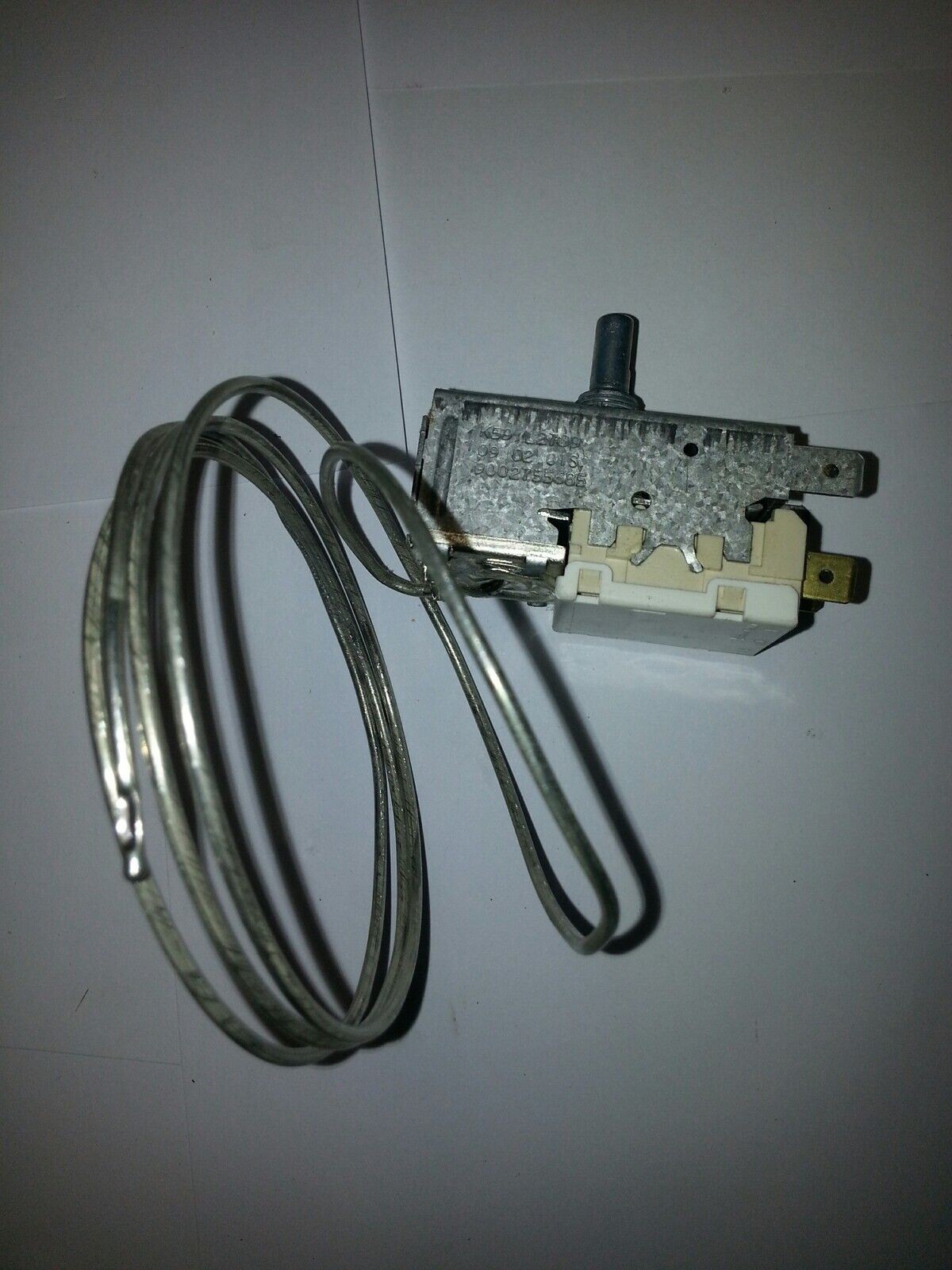 Thermostat Beko 9002755685 de rechange pour entretien de réfrigérateur