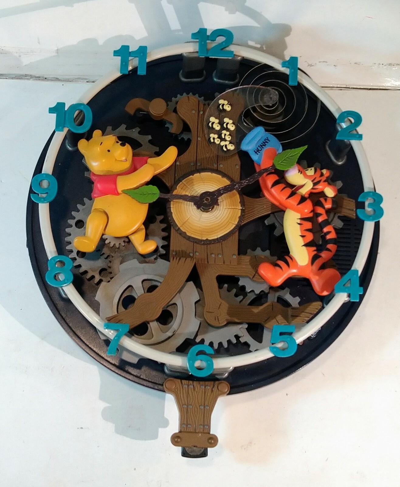DISNEY WINNIE THE POOH & FRIENDS ANIMATED MUSICAL WALL CLOCK Tigger eBay