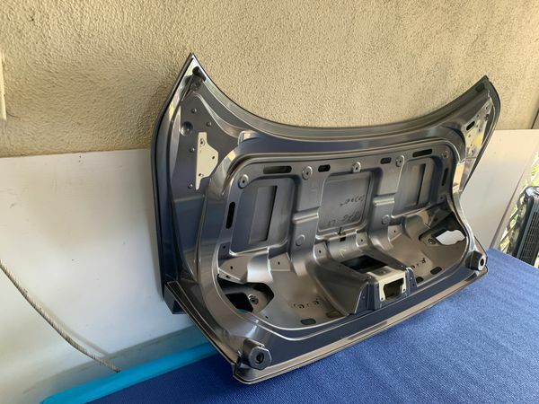 2009-2016 Maserati Gran Turismo Rear Trunk Lid lift gate Cover 80085700 OEM