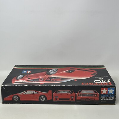 Ferrari F40 1/24 Tamiya Plastic Model Kit Sports Car Series 24077
