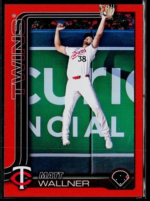 Matt Wallner 2025 Topps #547 Orange Rainbow Foil #/25 Minnesota Twins