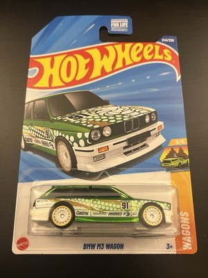 2025 Hot Wheels Green BMW M3 Wagon Super Treasure Hunt STH P Case