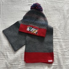 Marvel Beanie Scarf Set Avengers Patch Gray R...
