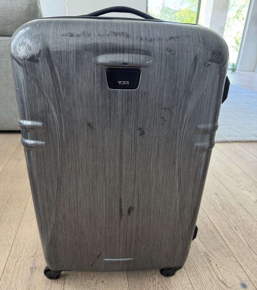 Tumi Tactics International Checked Large Hardside Luggage Spinner Grey 32”! - Image 2 of 4